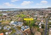Standalone 3 beds 2 bath home with garage, 4/3 Sloane Street, Glen Innes, Auckland