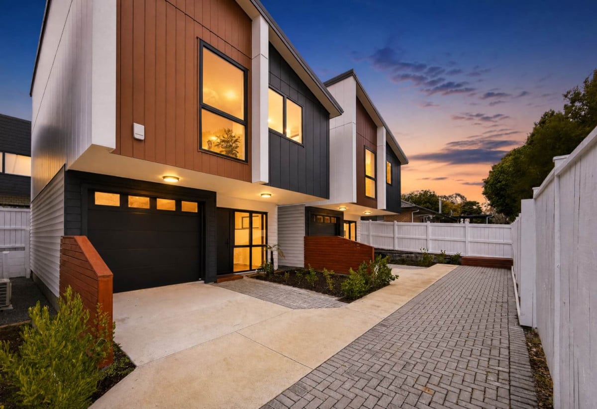 Brandnew standalone 3 beds 2.5 baths home with garage, 5/49 Neil Avenue, Te Atatu Peninsula, Auckland