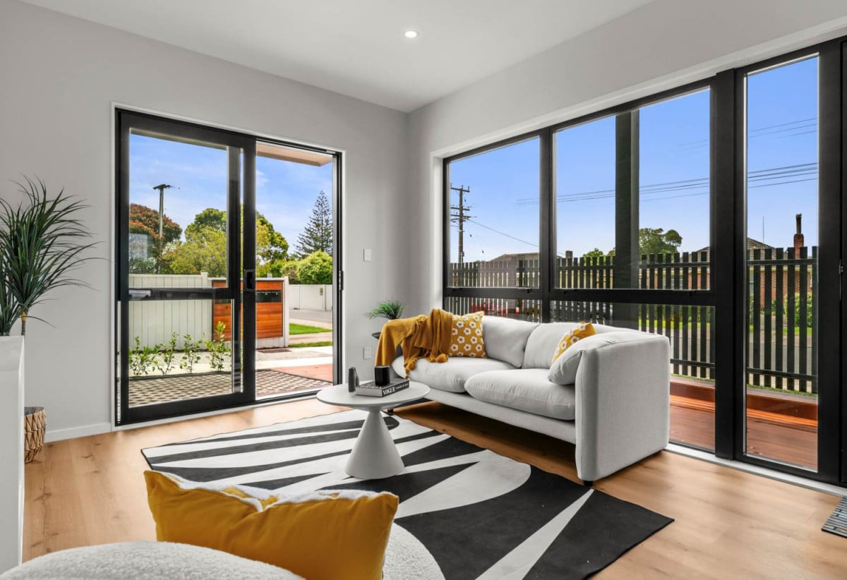 Brandnew standalone 3 beds 2.5 baths home with garage, 4/49 Neil Avenue, Te Atatu Peninsula, Auckland