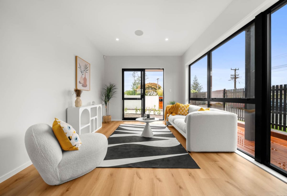 Brandnew standalone 3 beds 2.5 baths home with garage, 2/49 Neil Avenue, Te Atatu Peninsula, Auckland