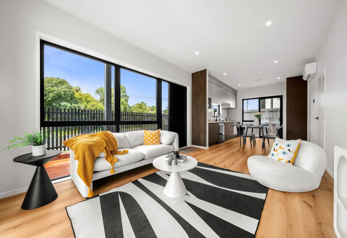 Brandnew standalone 3 beds 2.5 baths home with garage, 2/49 Neil Avenue, Te Atatu Peninsula, Auckland