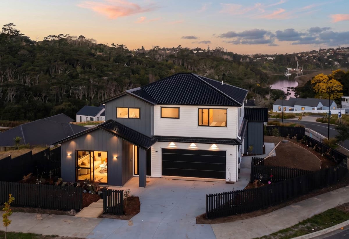 622m2 section, 5 beds 3.5 baths house with double garage, 11 Awanui Road, Red Beach, Auckland