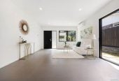 Urgent Sale – Developer Wants it go, Brandnew standalone 4 beds 2.5 baths home with garage, 11B Rene Place, Sunnyhills, Auckland