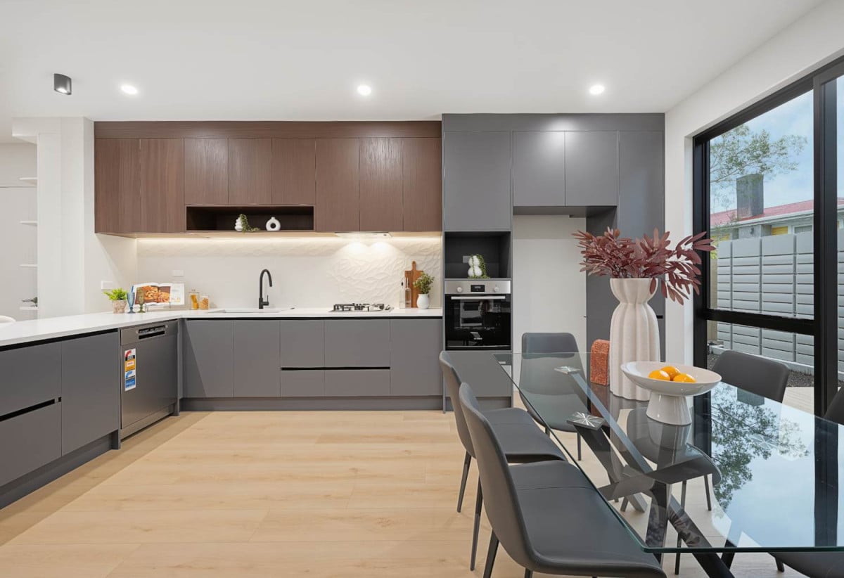 Brandnew standalone 4 beds 2.5 baths home with garage, Lot 1/8 Mawney Road, Henderson, Auckland