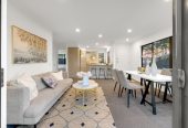 609m2 section, Home and income, Botany Downs Secondary College zone, 6 beds 3 baths house with double garage and 2 beds granny, Originally built by Spaceline Homes (Fletcher Homes), 373 Chapel Road, East Tamaki, Auckland