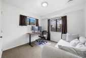 Westlake school zone, Brick and tile 4 beds + study room 2 baths house with double garage, 2/121 Forrest Hill Road, Forrest Hill, Auckland