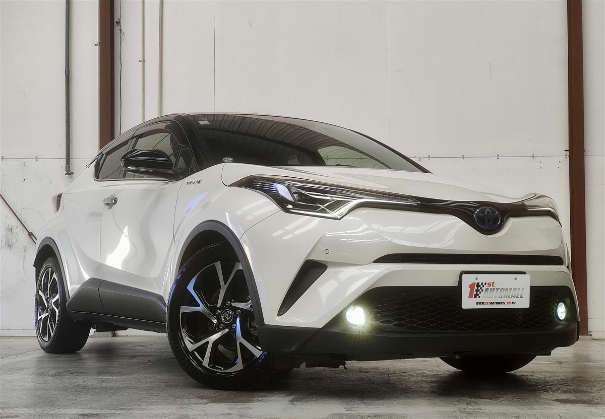 2018 Toyota C-HR G LED EDITION/TWO TONE COLOUR/TOYOTA SAFTY SENSE RV/SUV Automatic, Hybrid, 1,800 cc, New Import, 88,534 km