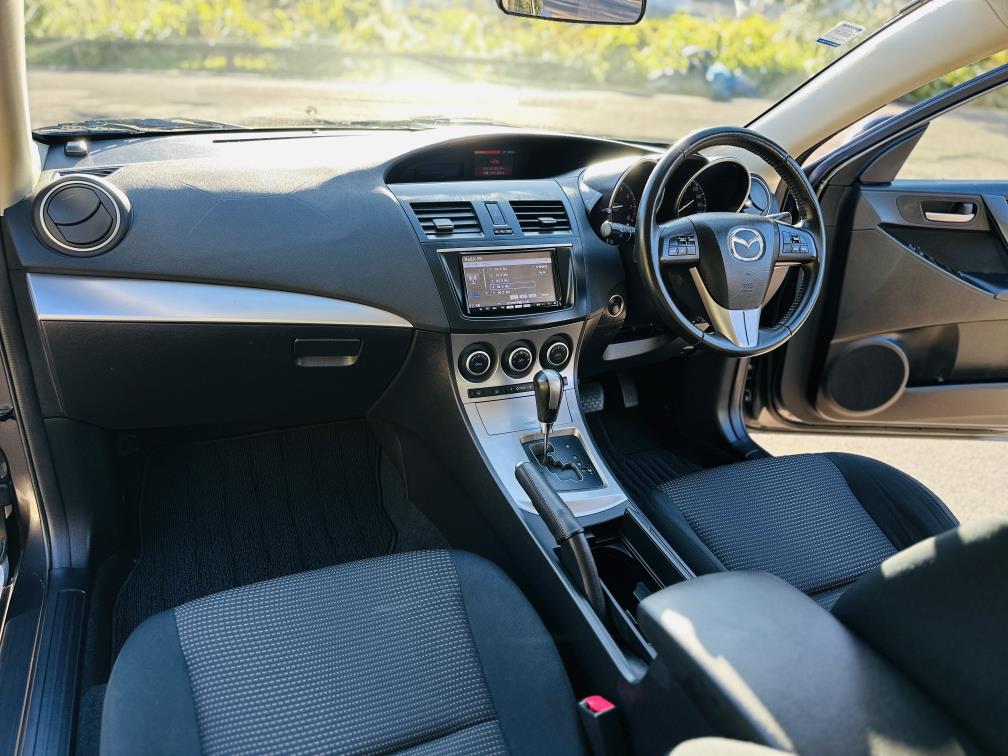 2012 Mazda Axela SPORTS !! STUNNING ALLOYS !! Hatchback Tiptronic, New Import, 1,500 cc, 40,992 km