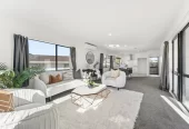 424m2 section, Renovated 3 beds 1 bath house with carport, 20A Glynnbrooke Street Te Atatu South, Auckland