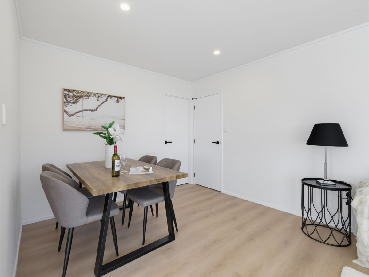 Half share of 804m² section, Renovated Brick and tile 3 beds 1 bath house with garage, 2/9 Wood Street, Papakura, Auckland