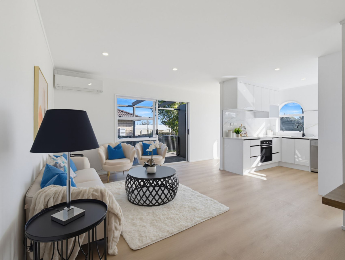 Half share of 804m² section, Renovated Brick and tile 3 beds 1 bath house with garage, 2/9 Wood Street, Papakura, Auckland