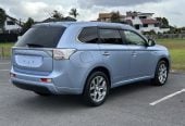 2013 Mitsubishi Outlander 2.0G 4WD PHEV, 5 Door, RV-SUV, 5 seats, Automatic, 2000cc, Plug-In Hybrid, 71,057km