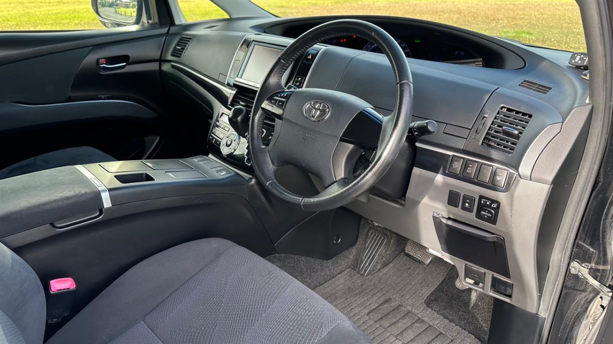2013 Toyota Estima 2.4 Aeras Hybrid 7 Seater 4WD, Automatic, 5 Door, Station Wagon, 2400cc, 124,113km