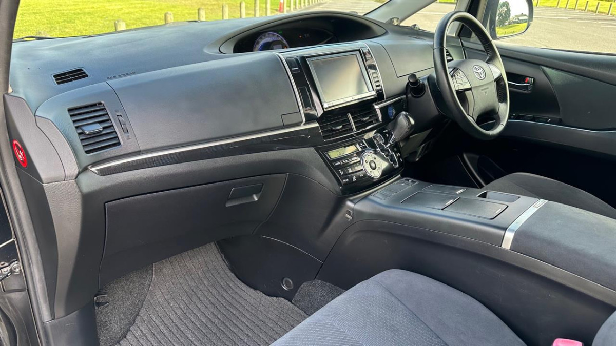 2013 Toyota Estima 2.4 Aeras Hybrid 7 Seater 4WD, Automatic, 5 Door, Station Wagon, 2400cc, 124,113km