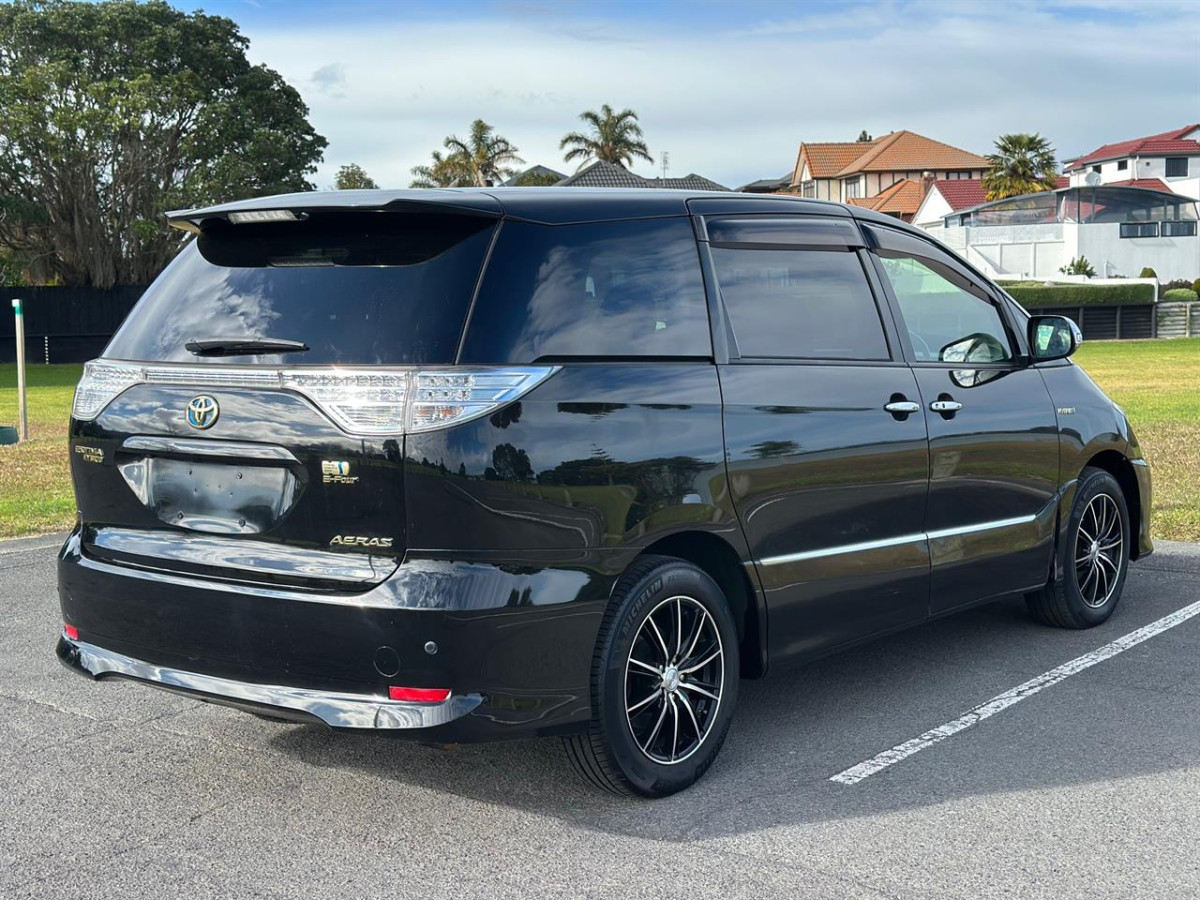 2013 Toyota Estima 2.4 Aeras Hybrid 7 Seater 4WD, Automatic, 5 Door, Station Wagon, 2400cc, 124,113km