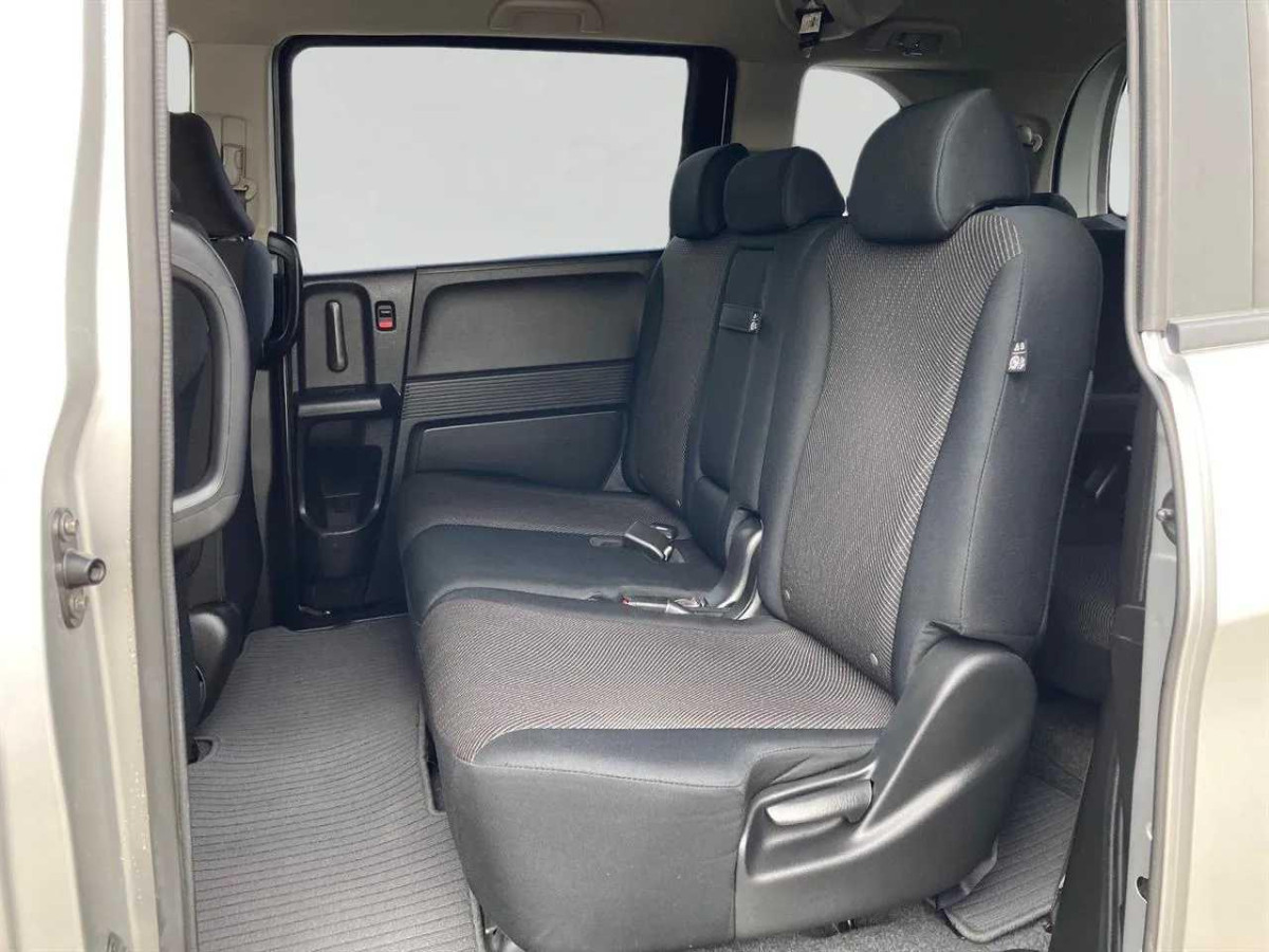 2012 Honda Freed 1.5 Hybrid 7 Seater, 5 Door, Hatchback, Automatic, 1500cc, 116,740km