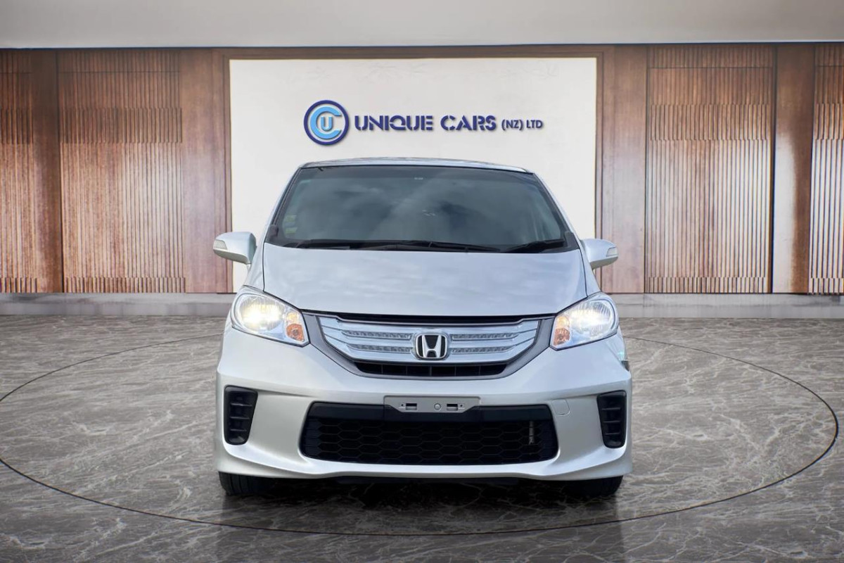 2012 Honda Freed 1.5 Hybrid 7 Seater, 5 Door, Hatchback, Automatic, 1500cc, 116,740km