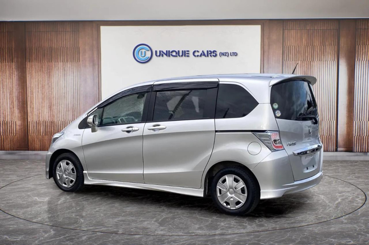 2012 Honda Freed 1.5 Hybrid 7 Seater, 5 Door, Hatchback, Automatic, 1500cc, 116,740km