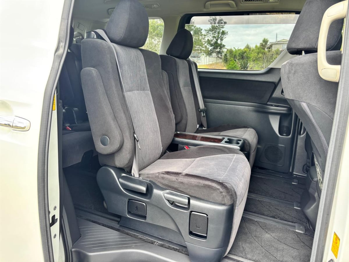 2013 Toyota Vellfire 24Z 7 Seater, 5 Door, Van, Automatic, 2400cc, Petrol, 116,465km