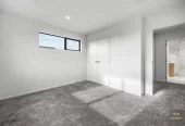 For rent, No Pet, No smoker, 2 beds 1.5 baths townhouse with car park, Available now, 18 Kaititiko Road, Karaka, Auckland