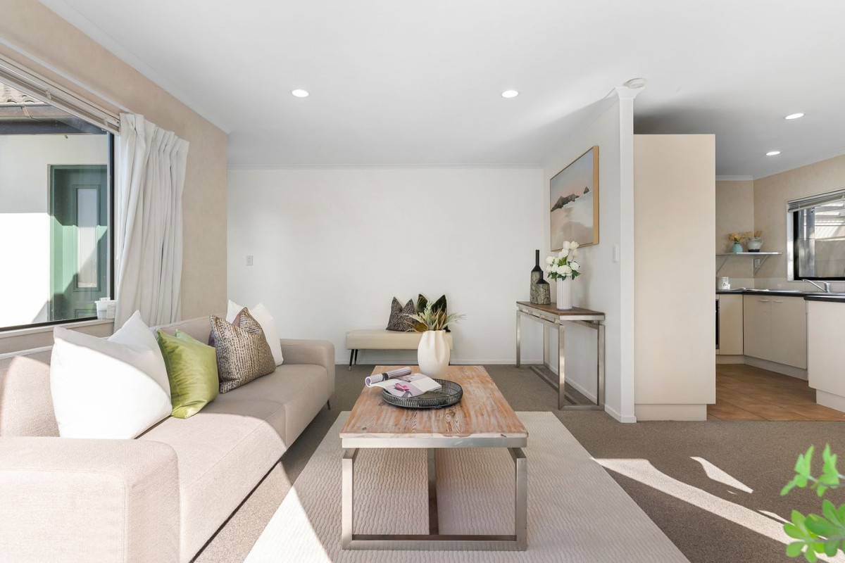 324m2 section, 145m2 Freehold 3 beds 1 bath home with double garage, 1A Eaglen Place, Howick, Auckland