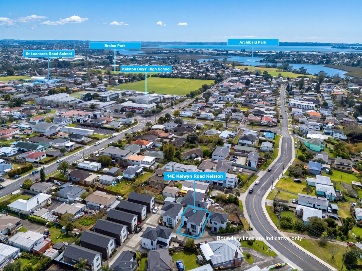 Standalone 3 beds 2.5 baths home with garage, 14E Kelwyn Road, Kelston, Auckland