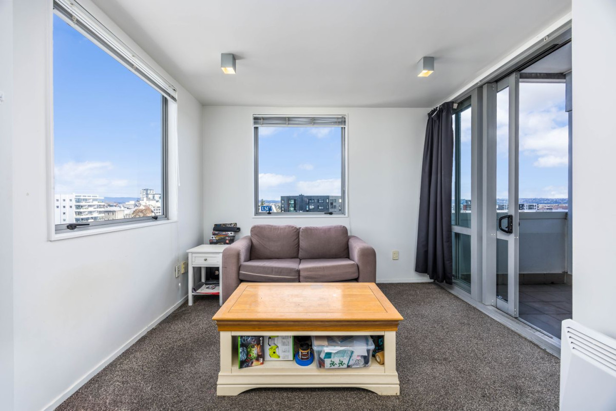 Double Grammar school zone (AGS & AGGS), 40m2 1 bed 1 bath apartment with car park, 12J/15 City Road, Auckland Central, Auckland