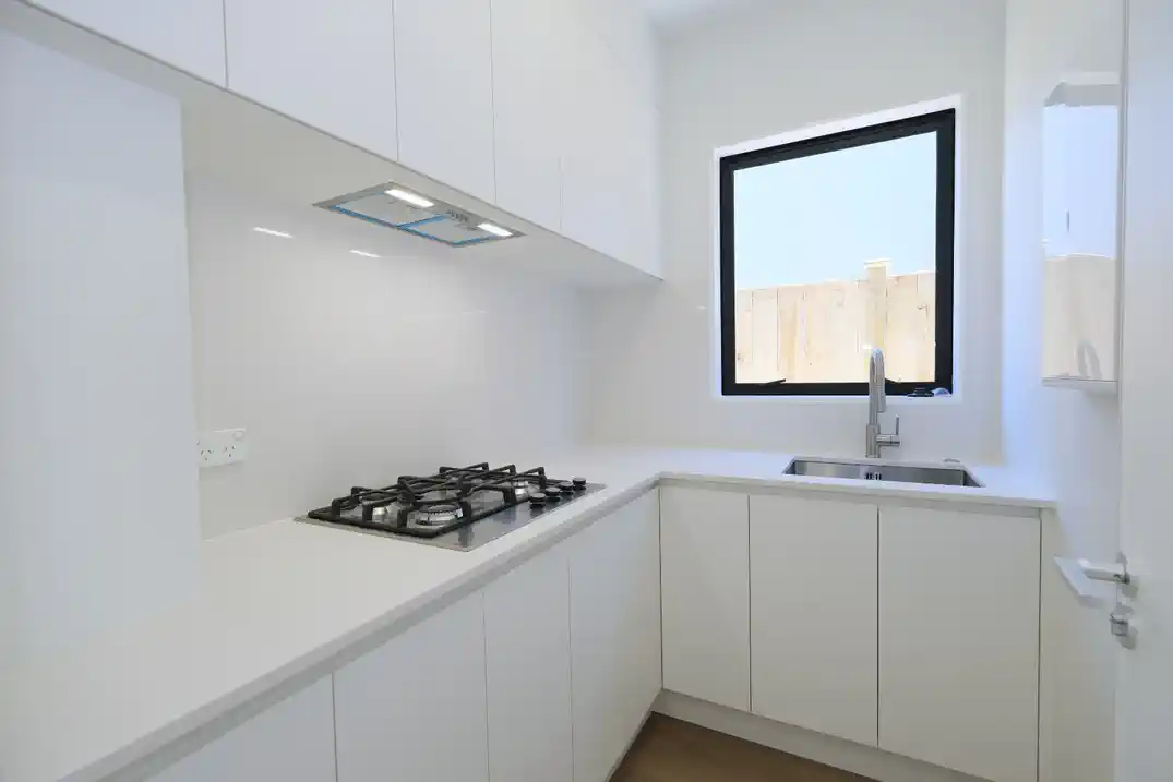For rent, 2 kitchens, Brandnew 3 beds 2 baths home with car parks, Available NOW, 2 Waimarie Drive, Karaka, Auckland