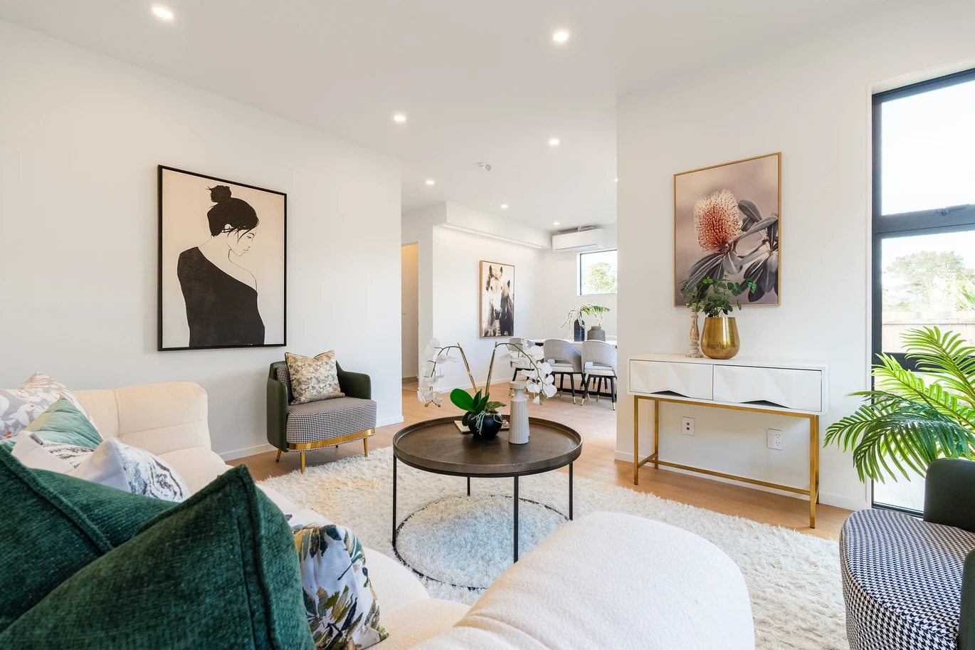 Brandnew standalone 4 beds 2.5 bath house with garage, 5 Airini Road Silverdale, Auckland