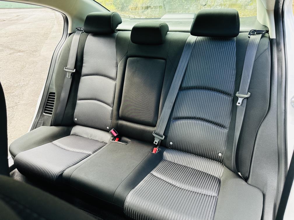 2015 Mazda Axela 20S HYBRID !! HIGH SPEC !! Sedan Automatic, New Import, 2,000 cc, 45,462 km