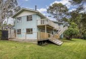 958m2 section, 4 beds + study 2 baths house with double garage, 37 Onedin Place, Titirangi, Auckland