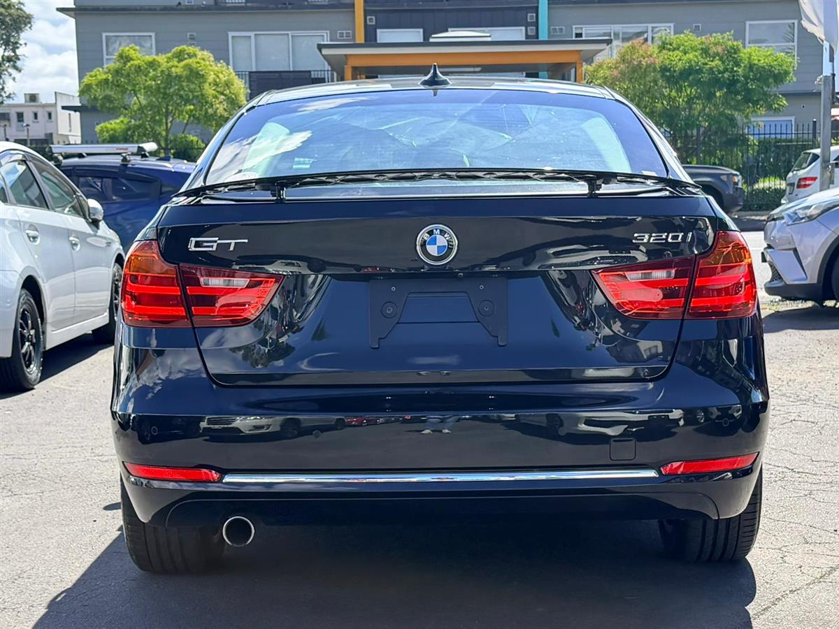 2013 BMW 320i **GT**Leather Seats**Reversing Camera* Sedan Automatic, 1,997 cc, 81,797 km