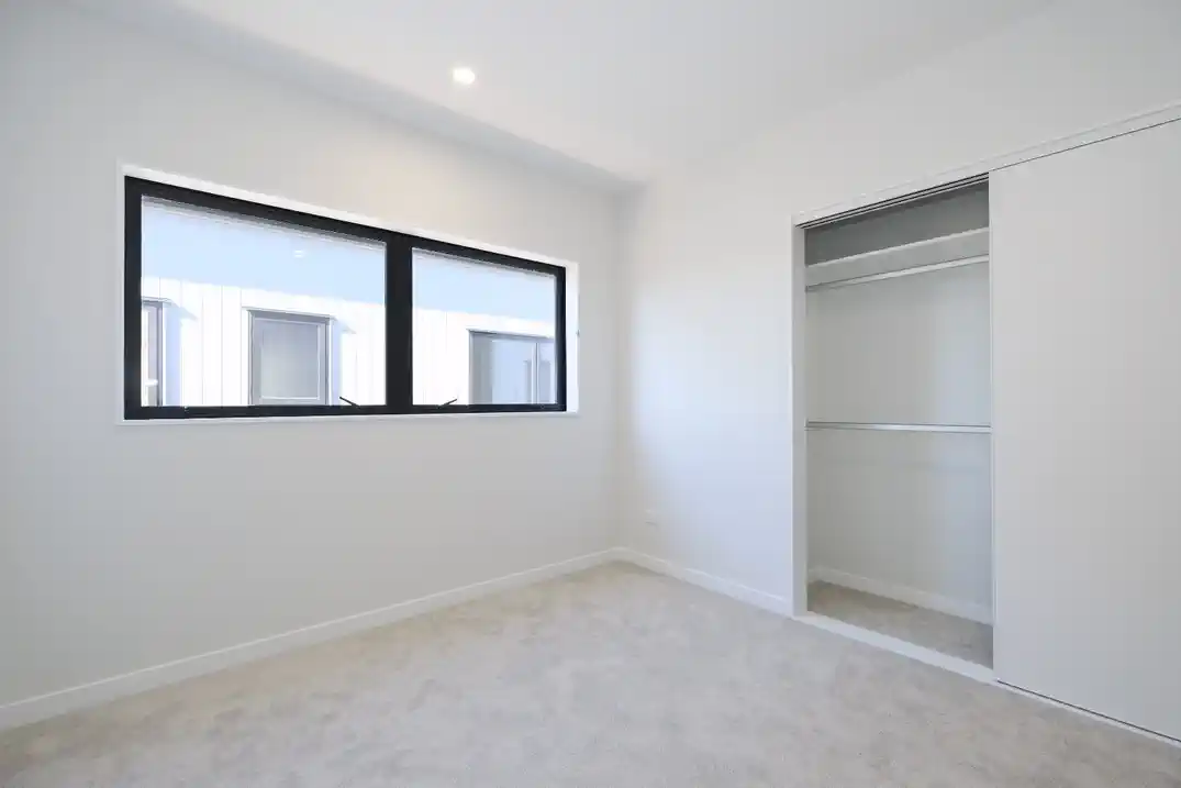 For rent, Brandnew 4 beds 3 baths duplex home with car parks, Available NOW, 4 Waimarie Drive, Karaka, Auckland