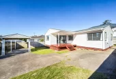 424m2 section, Renovated 3 beds 1 bath house with carport, 20A Glynnbrooke Street Te Atatu South, Auckland