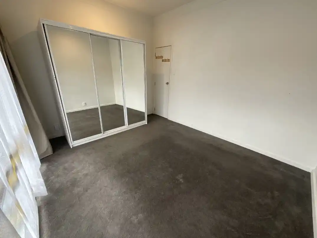 For rent, 2 beds 1 bath house with car parks, Available Now, 26 Atkinson Avenue, Otahuhu, Auckland