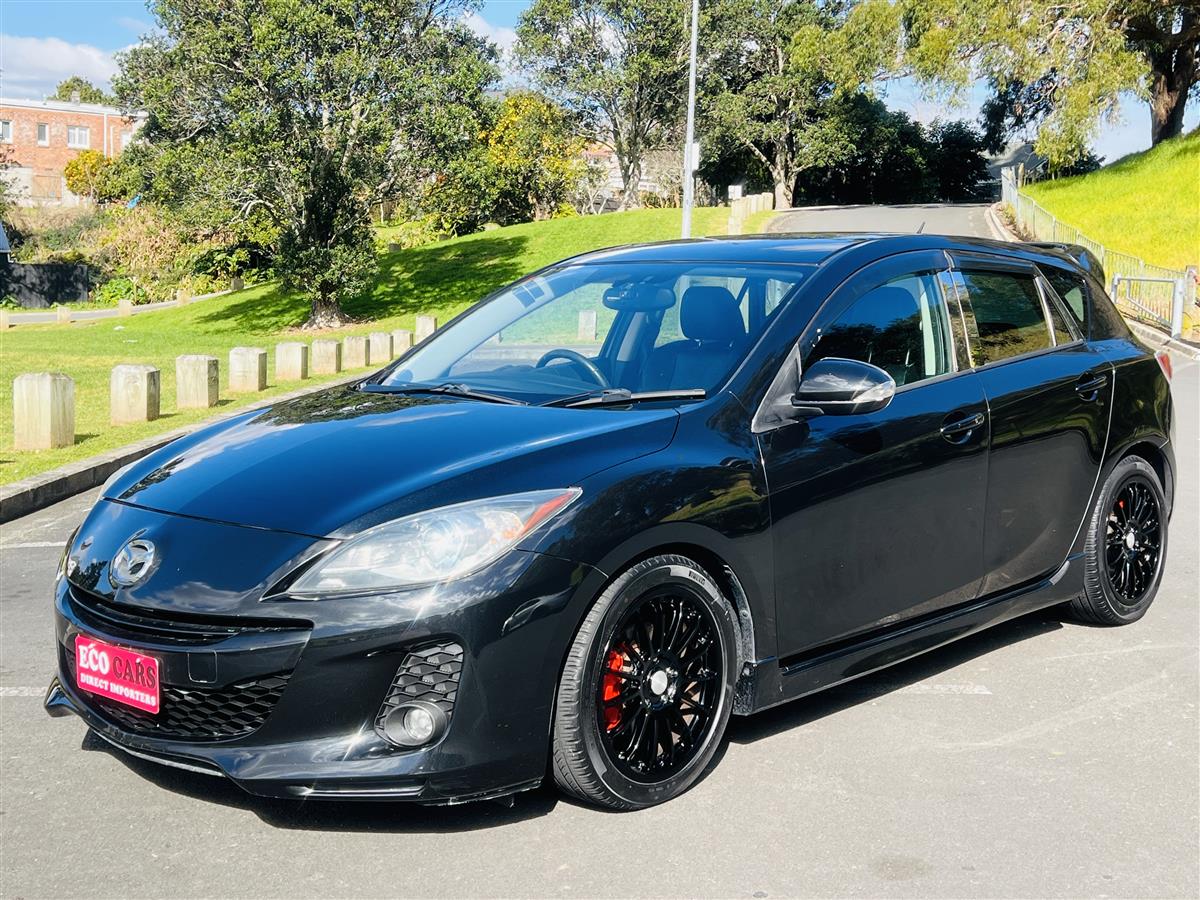 2012 Mazda Axela 2.0 LEATHER INTERIORS APPLE CAR PLAY Hatchback Automatic, 2,000 cc, 108,449 km