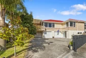 574m2 section, 5 beds 2 baths house with double garage, 19 Kendrick Place Blockhouse Bay, Auckland
