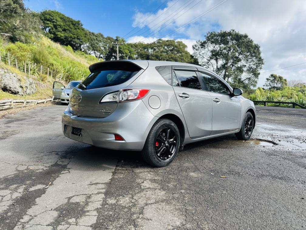 2013 Mazda Axela SPORTS !! SKYACTIVE ENGINE !! Hatchback Tiptronic, New Import, 2,000 cc, 46,350 km