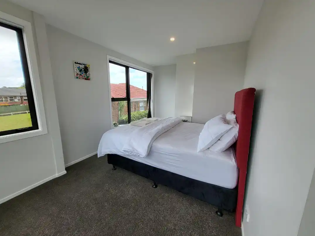 For rent, 3 beds 2 baths townhouse with garage, Available from 26th August, 1 Pukakaho Lane, Papatoetoe, Auckland