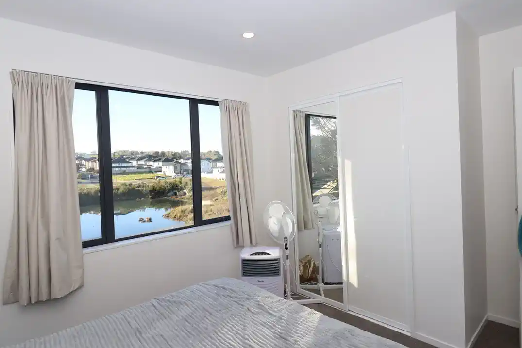 For rent, Fully furnished, 3 beds 2 baths townhouse with car park, Available from 22nd September, 10 Serpent Road, Flat Bush, Auckland