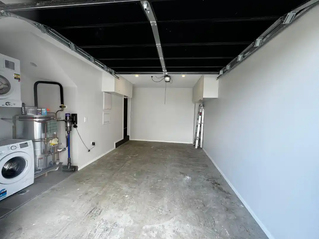 For rent, 3 beds 2 baths townhouse with garage, Available from 26th August, 1 Pukakaho Lane, Papatoetoe, Auckland