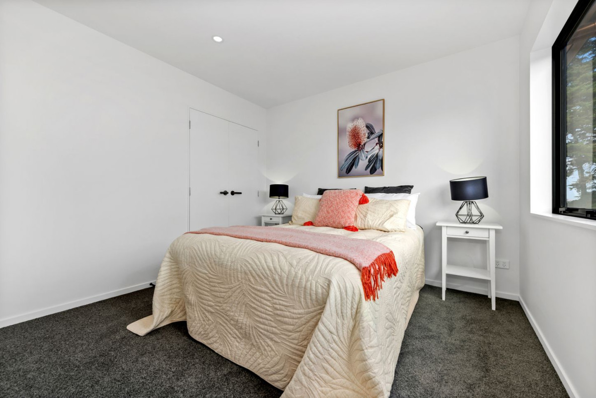 Price Dropped Again, Bring Your Offer, Brandnew freehold 3 beds 2.5 baths duplex home with garage, Next to a peaceful reserve, All conjunctions welcome – higher split offered. Lot 3 27 Red Hill Road, Papakura, Auckland