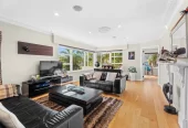 574m2 section, 5 beds 2 baths house with double garage, 19 Kendrick Place Blockhouse Bay, Auckland