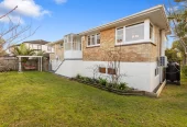 574m2 section, 5 beds 2 baths house with double garage, 19 Kendrick Place Blockhouse Bay, Auckland