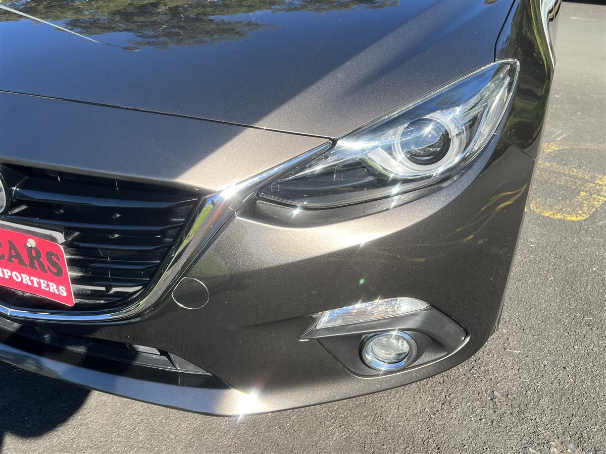 2014 Mazda Axela HIGH SPEC HUD LEATHER SEATS Sedan Automatic, Hybrid, 2,000 cc, 53,981 km