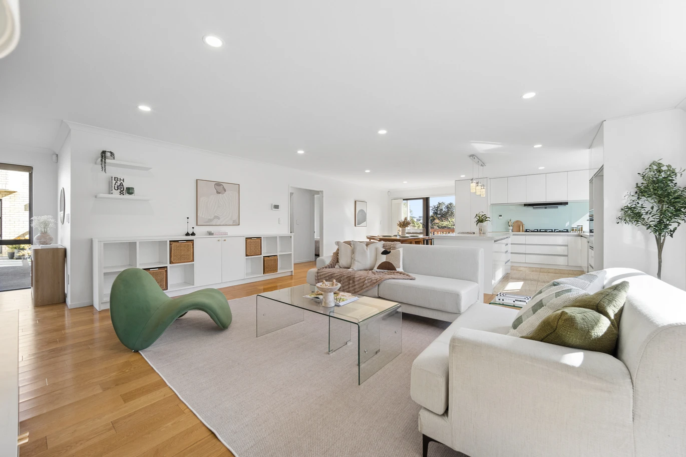 493m2 section, 259m2 5 beds 4 baths house with double garage, 5A Rangitane Place Lynfield, Auckland