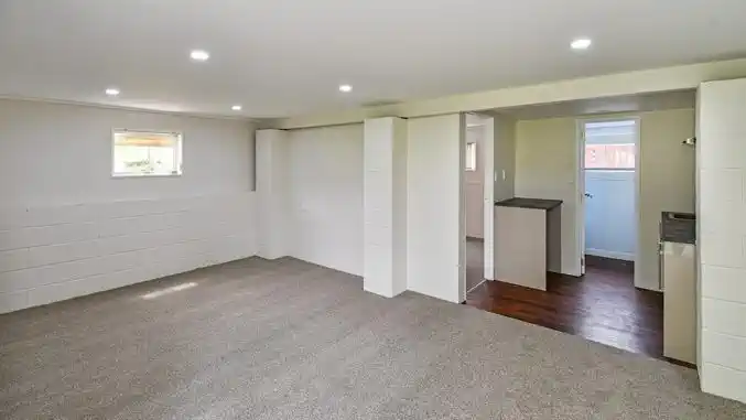 For rent, 4 beds 2.5 baths house with carport, (Upstairs 3 beds 1.5 baths gas stove kitchen, dining and living areas, Downstairs a rumpus, a kitchenette, 1 bedroom, 1 bathroom and toilet.), Available from 20th August, 16a Mclean Avenue, Papatoetoe,, Auckland