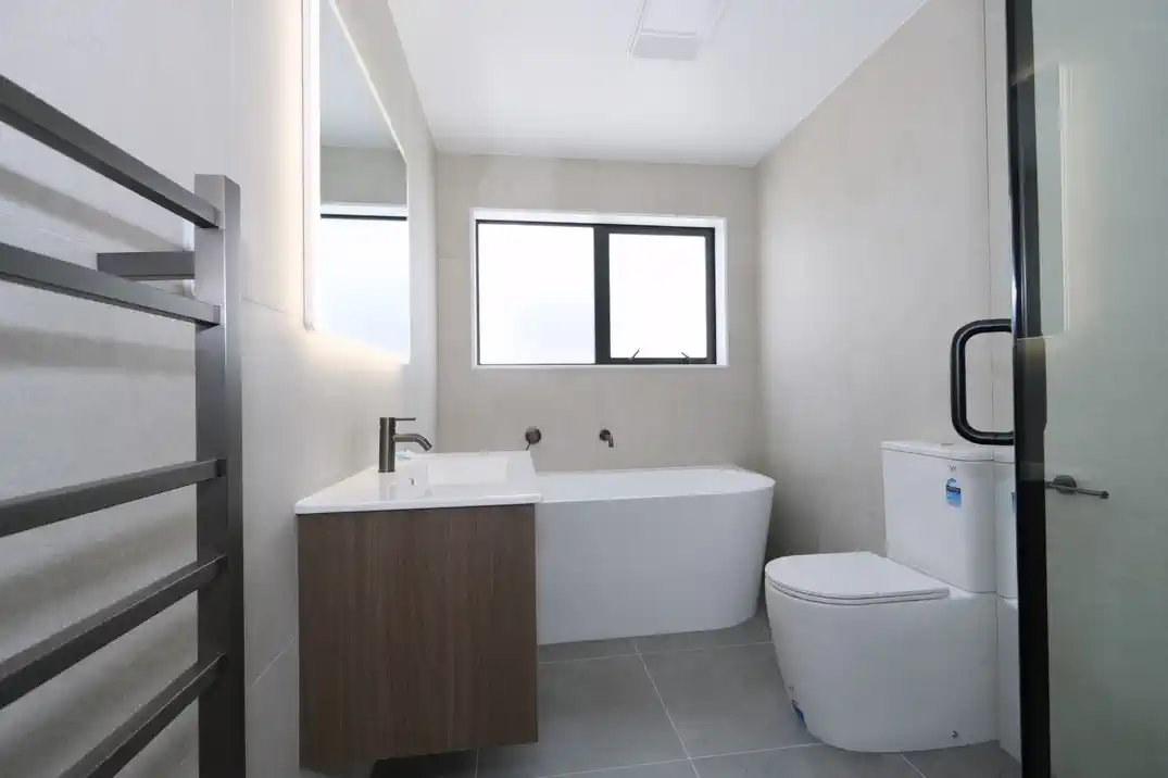 For rent, No smokers., Brandnew 4 beds 3.5 baths townhouse with garage, Available now, 41B Waterloo Street, Howick, Auckland