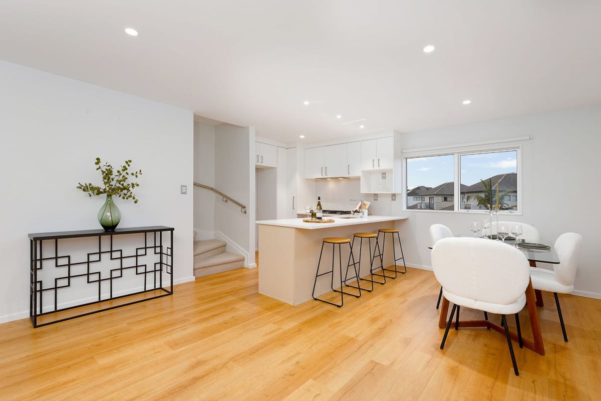 4 beds (2 ensuites) 3.5 baths home with garage, 1 ensuite ground floor, 77 Bordeaux Parade, Te Atatu South, Auckland