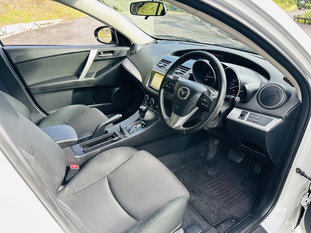 2013 Mazda Axela 20S SPORTS !! HIGH SPEC !! Hatchback Tiptronic, New Import, 2,000 cc, 80,817 km